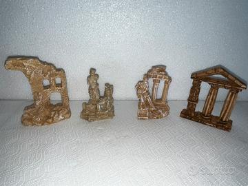 Set 4 Decorazioni Romane Acquario in Resina
