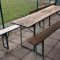 Tavoli e panche in legno da sagra
