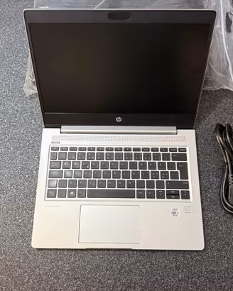 Portatile HP i7 16GB RAM 256GB SSD 13,3” + borsa