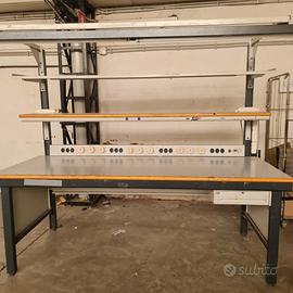 Banco tecnico professionale con piano in legno