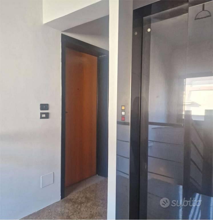 Appartamento – RE - Vista 2