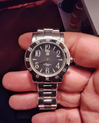 Orologio da polso Givenchy.