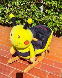 Dondolo per bambini a forma di ape