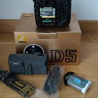 NIKON D5