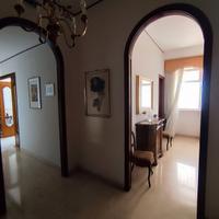 V.le MAGNA GRECIA : APP. 184MQ. CON CANTINA