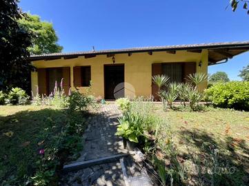 VILLA SINGOLA A LEINÌ