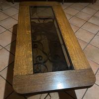 Tavolo da salotto in legno e ferro battuto