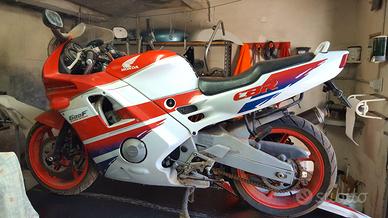 Honda cbr 600