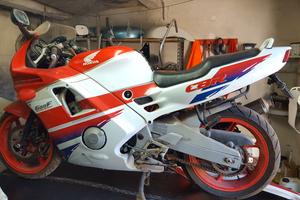 Honda cbr 600