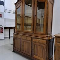 Credenza con vetrina arte povera