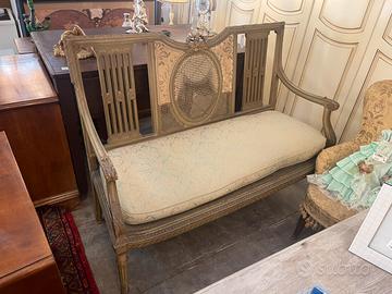 Divano divanetto antico in legno paglia di vienna