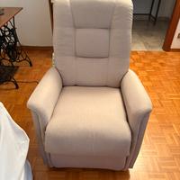 Poltrona con telecomando