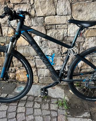 Bicicletta usata pochissimo