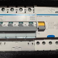 Blocco magnetotermico differenz. 4 poli Hager C32