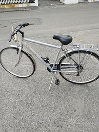 city bike da uomo marca record con cambio senza pr