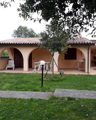 NUOVISSIMO Locale 40 mq con Giardino e Porticato