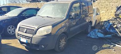 Ricambi Fiat Doblò 1.9 D del 2009 motore 186A9000