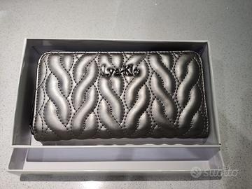 Portafogli da donna nuovo color argento platino