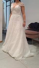 Abito da Sposa Giulia
ATELIER EMÉ