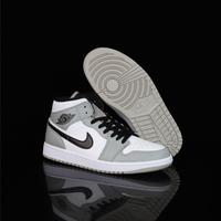 Jordan Air Jordan 1 Smoke Grey 42