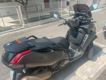 Peugeot Metropolis 400
