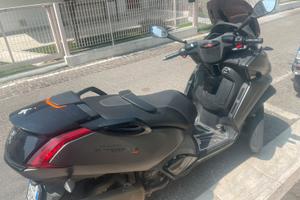 Peugeot Metropolis 400