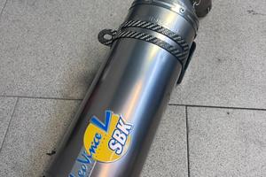 Leovince CB 1000R