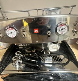 Machina di caffe Illy Francis