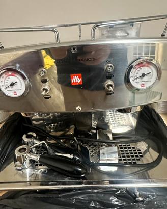 Machina di caffe Illy Francis