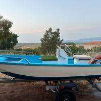 Barca Boston whaler 13 con Yamaha 40