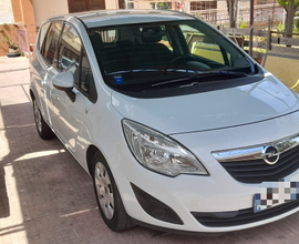 Opel meriva 1.4 benzina passaggio incluso stupenda