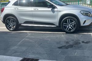 Mercedes GLA 2000 4matic