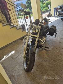 Harley Davidson 883 superlow 2015