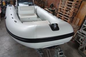 Gommone con motore Yamaha