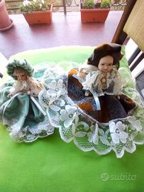 Bambole da collezione in porcellana 