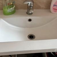 Lavabo+miscelatore+specchio luce led