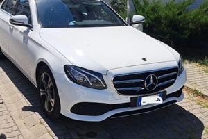 Mercedes Benz E200
