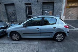 PEUGEOT  206 5P XT (44 kW) 2002
