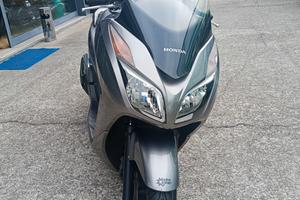 Honda Forza 300
