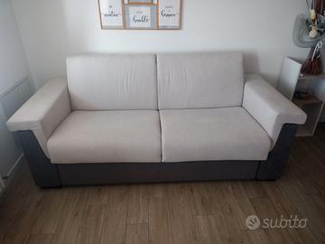 Divano letto con materasso nuovo incellofanato