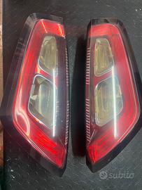 Fari posteriori fiat grande punto evo