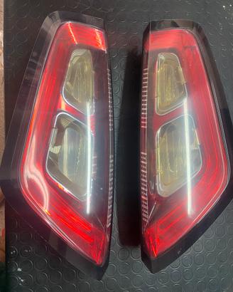 Fari posteriori fiat grande punto evo