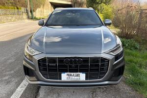 Audi Q8 50 TDI 286CV quattro tiptronic sline