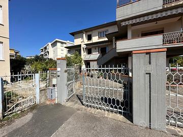 Rif.V32| terratetto follonica