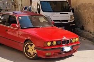BMW E34 520i 150cv Allestimento M5