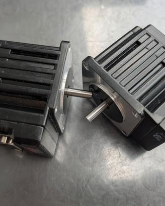 Moog SM2316D - Servomotore Integrato NEMA 23