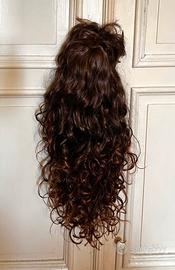 Parrucca lunga color castano ramato mossa