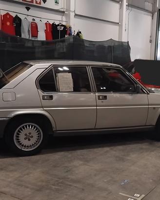 alfa 90 2.5 quadrifoglio oro 