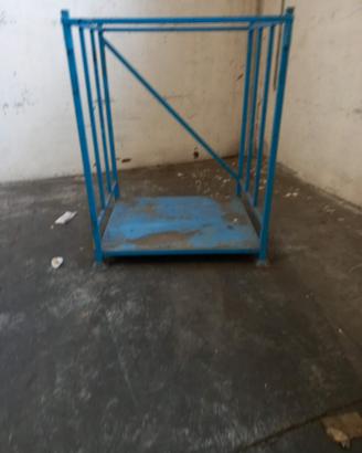 PALLET CON PEDANA IN FERRO - GABBIA METALLICA