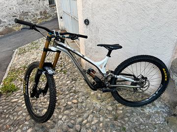 Commencal supreme world edition